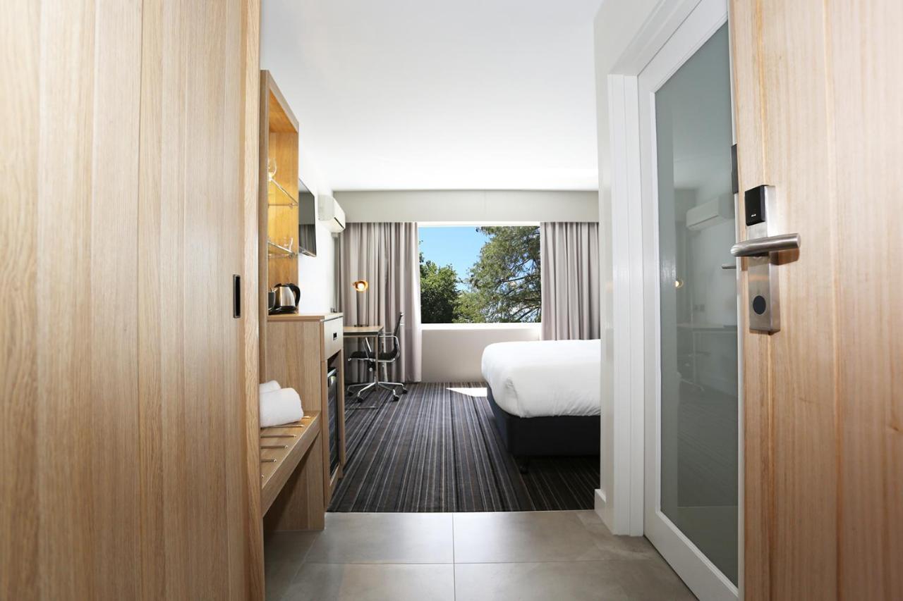 Hotel ลอนเชสตัน ภายนอก รูปภาพ